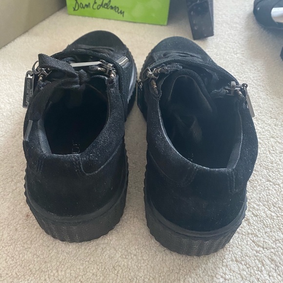 BRAND NEW J SLIDES Shoes - Picture 6 of 7